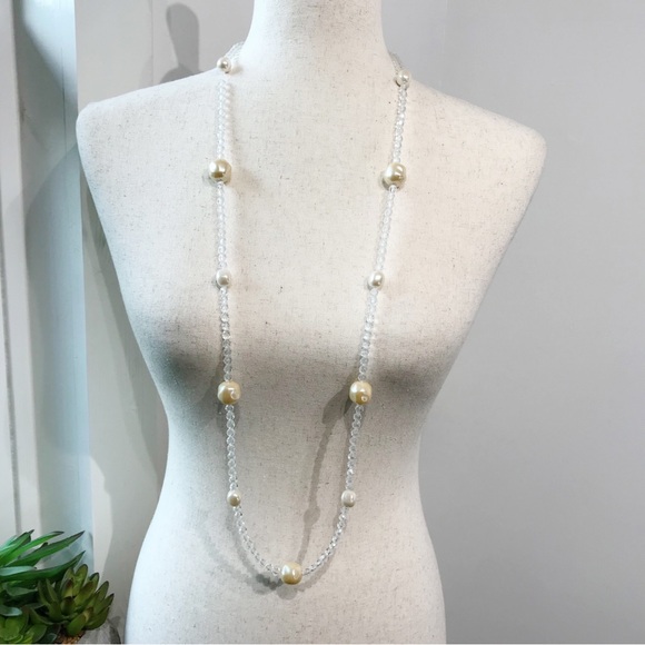 VTG Givenchy 43" Greek Key Large Faux Pearl Crystal Gold Tone Chunky Necklace - Picture 4 of 15